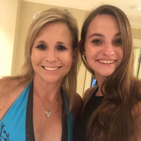 Meet your Posher, Samantha - Picture 1 of 1